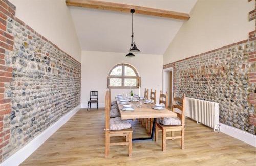 Cromer Casa | Ga Ga Barn