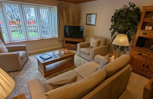 Ablington Cabaña | Gable Cottage 2 BED 1 BATH