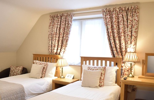 Ablington Cabaña | Gable Cottage 2 BED 1 BATH