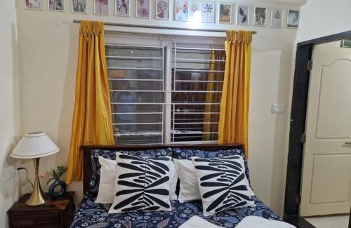 Gachibowli Apartamento | Gachibowli ' House of Color's Susi Stays-303 1 BHK