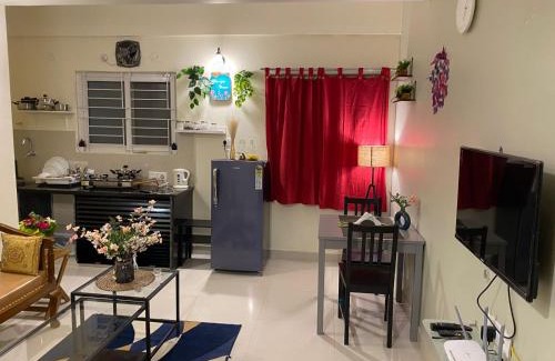 Gachibowli Apartamento | Gachibowli ' House of Color's Susi Stays-303 1 BHK