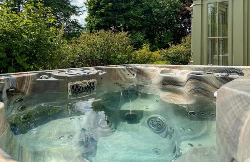 Buxton Casa | Gadley House East Wing