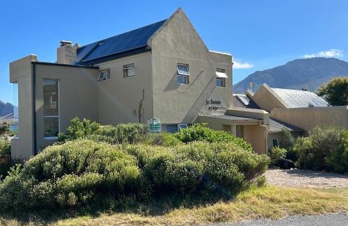 Pringle Bay Casa | Gaenor's Beach House