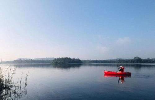 Weeraketiya Hotel | Gagees lake view cabana