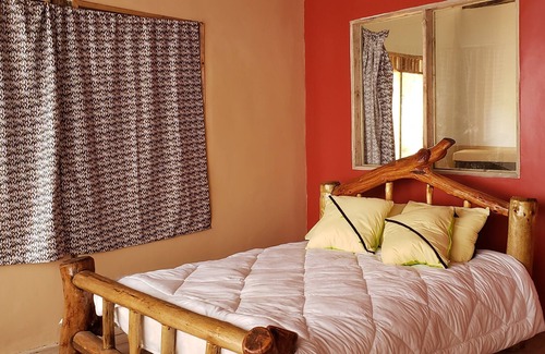 Kisoro Cabina | Gahiza Island Retreat