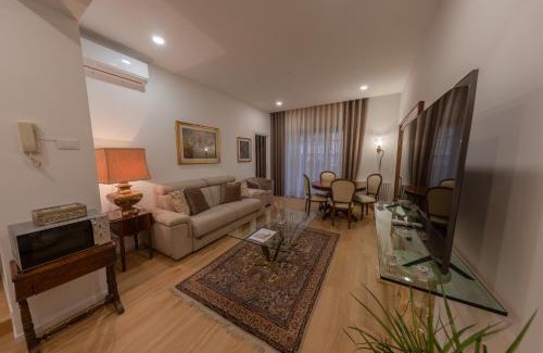 Rione XIV Borgo Apartamento | Gaia's home in Vatican