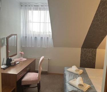 Pobiedziska Hotel | GAJOVA Restauracja & Nocleg