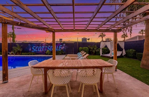 Papago Parkway Casa | Galactic Getaway by Scottsdale Beach Club - NEW