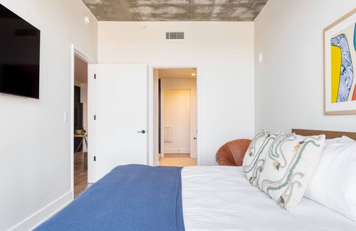 Rainey Street Historic District Apartamento | Galaxy by Avantstay Brand New Condo Room in Austin w/ Amazing Amenities!