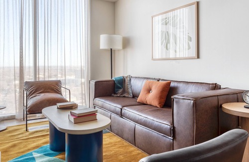 Rainey Street Historic District Apartamento | Galaxy by Avantstay Brand New Condo Room in Austin w/ Amazing Amenities!