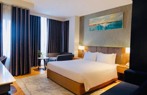 Downtown Ho Chi Minh City Hotel | Galaxy Hotel - Ben Thanh Market