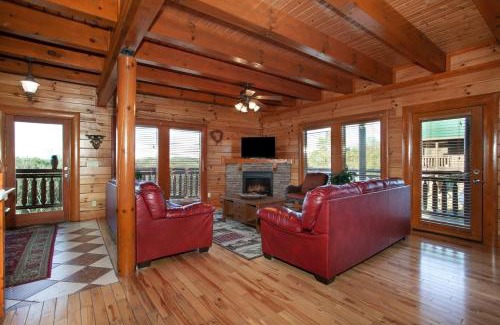Sevierville Casa | Galaxy Splash Hot Tub Pool Theater and MTN Views