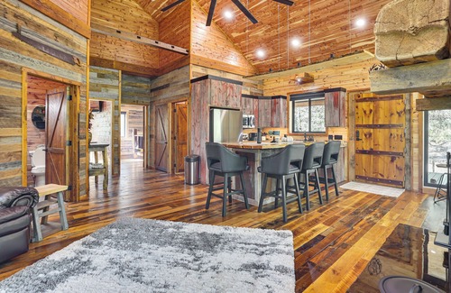 Galena Cabina | Galena Cabin on 20 Acres: 5 Mi to Downtown!