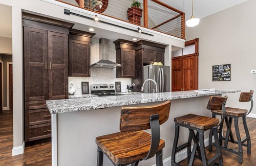 Council Hill Casa | Galena`s Little White Church l LUXE l A&D Rise Getaways