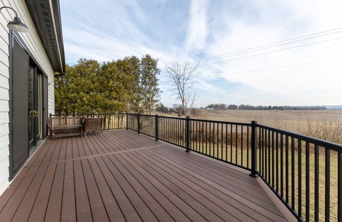 Council Hill Casa | Galena`s Little White Church l LUXE l A&D Rise Getaways