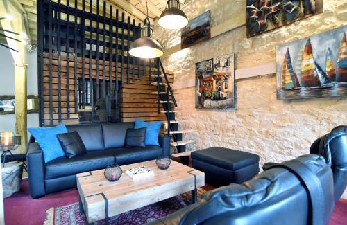Dinan Apartamento | Galerie - Ancienne galerie de peinture sur le port