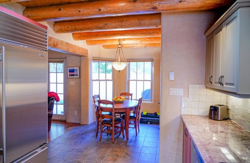South Capitol Casa | Galisteo Casita - Walking distance to the Plaza