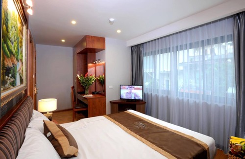 Hai Ba Trung Hotel | Gallant Hotel
