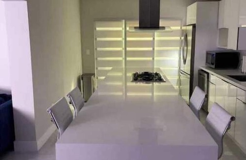 Westchester Casa | Gallery Dept Designer Home