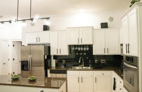 Fayetteville Apartamento | Gallery Guest