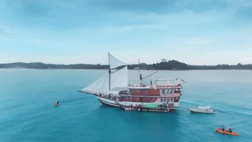 Batam Alquiler De Eote | Gallia Phinisi Batam