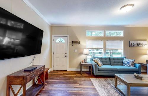 Williston Casa | Gallop Away