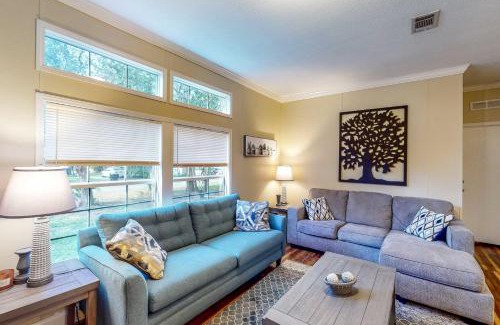 Williston Casa | Gallop Away