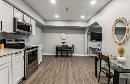 New Castle Apartamento | Galloway 113 I Spacious Garden Style Retreat