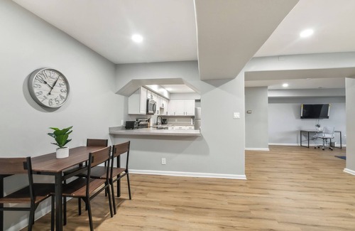 New Castle Apartamento | Galloway 118 I Spacious Garden Style Retreat