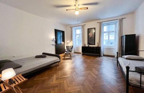 Ljubljana Old Town Apartamento | Gallus' Secret Romance