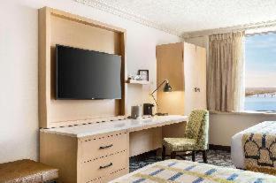 Downtown Louisville Hotel | Galt House Hotel, A Trademark Collection Hotel