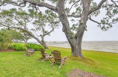 Morgan's Point Casa | Galveston Bay Retreat Historic La Porte Home!