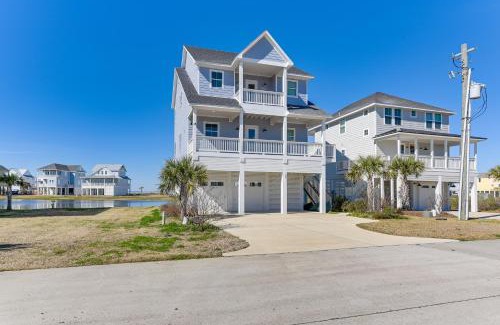 Galveston Casa | Galveston Home with Decks and Views, Walk to Beaches!