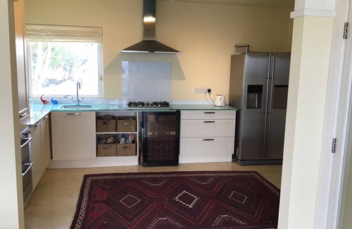 Galway Casa | GALWAY BARNA DIRECT ATLANTIC OCEANFRONT 4 BED 8P WALK TRO OUR GARDEN TO OCEAN.