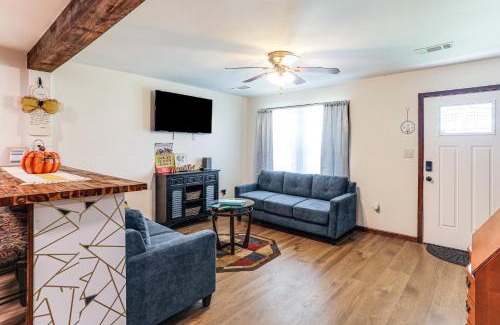 Oxford Casa | Game Day Getaway! Home with Yard, 4 Mi to Ole Miss