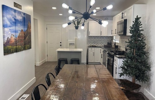 Hillcrest Casa | Game Day lodge great for tailgating, near BYU!