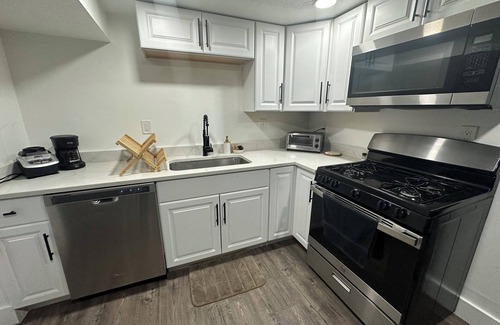 Hillcrest Casa | Game Day lodge great for tailgating, near BYU!