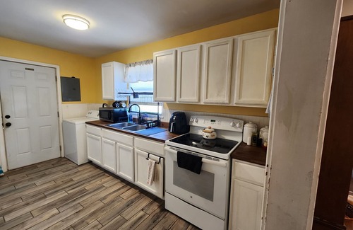West Point Casa | game day weekend! charming 2-bedroom in meadowbrook.