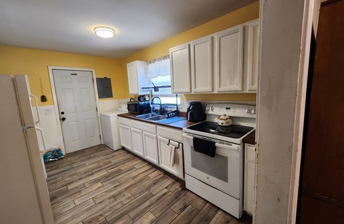 West Point Casa | game day weekend! charming 2-bedroom in meadowbrook.