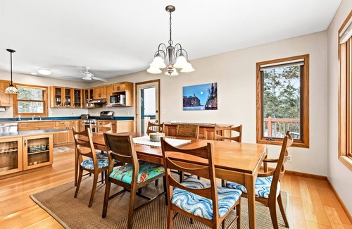 Tofte Cabina | Game Garage Close to Hiking Family-Friendly Views