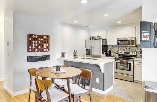 Southeast Boise Casa | Game Night Condo, Downtown - Bsu - Darts & More!
