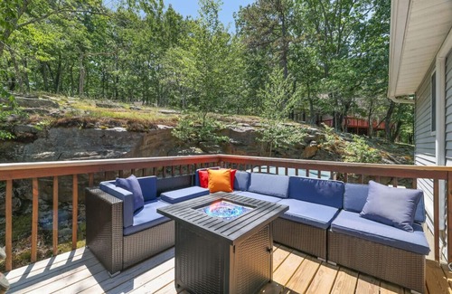 East Stroudsburg Casa | Game Room & Close to Winter Attractions