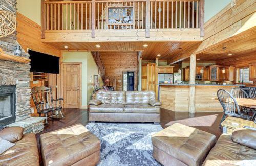 Mace Casa | Game Room, Deck and Views Idyllic Slaty Fork Cabin