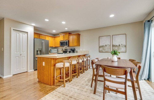 Tumwater Casa | Game Room & Deck: Family-Friendly Tumwater Gem