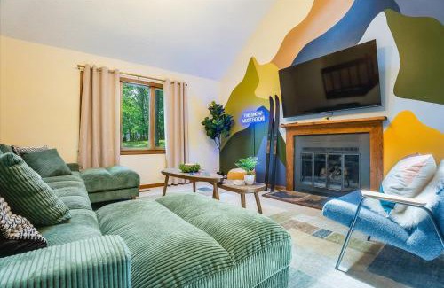 Massanutten Casa | Game Room Hot Tub Mins to Slopes Fire Pit