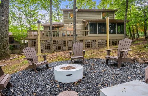 Massanutten Casa | Game Room Hot Tub Mins to Slopes Fire Pit