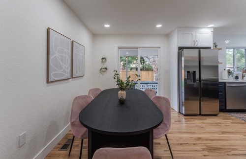 Alta Vista Area Casa | Game Room- Hot Tub- Sauna & Projector!