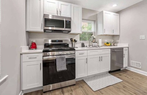 Broadview Casa | Game Room + Outdoor BBQ Grill | LCP Collection