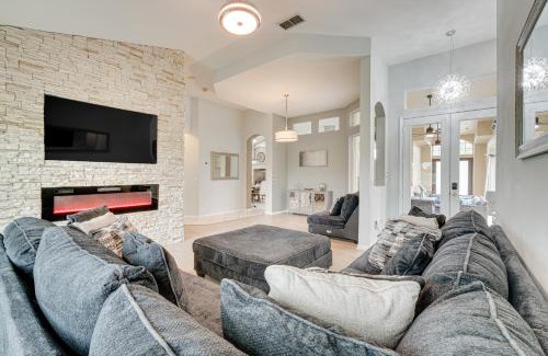 Haines City Casa | Game Room, Pool and Spa Disney Area Getaway!