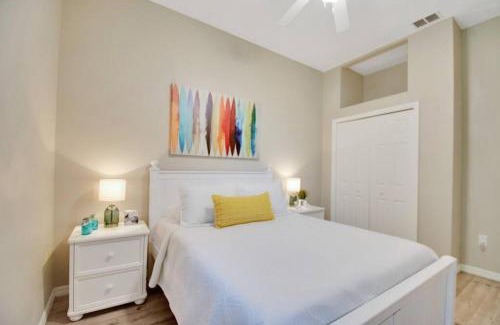 Palm Harbor Casa | Game room ,Saltwater ,pool Spa - Tropical Oasis!